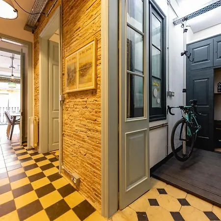 Bravissimo Les Rajoles, Unique 3-bedroom Girona